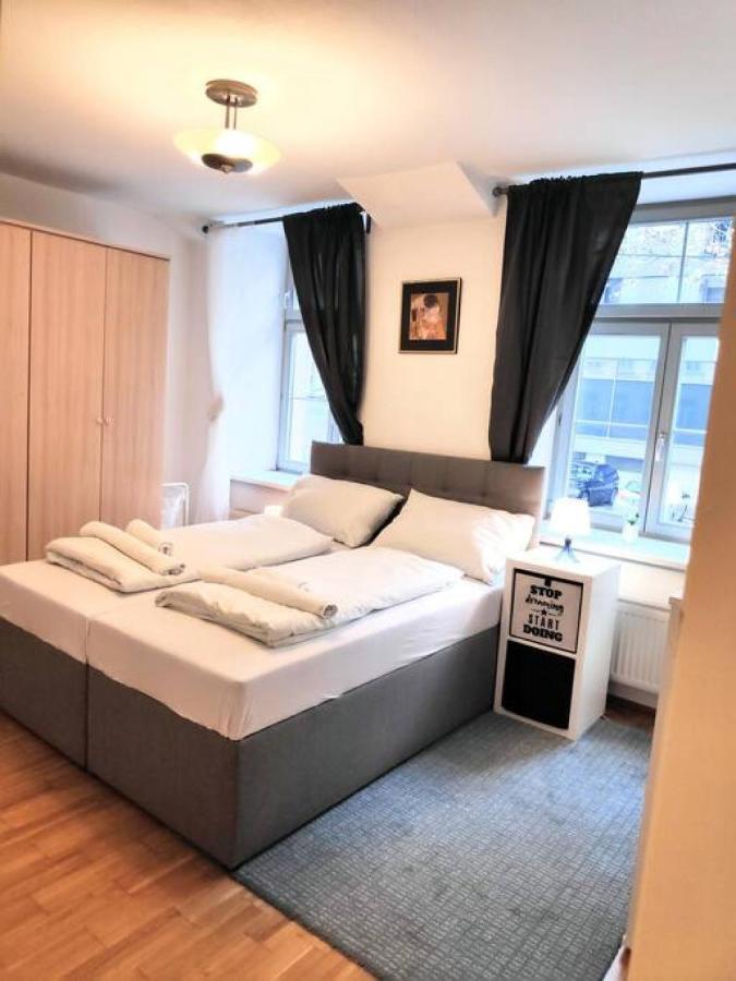 Nd Exquisites Wundervolles Ruhiges Terrassenapartment Mit Garage Vienna Exterior photo